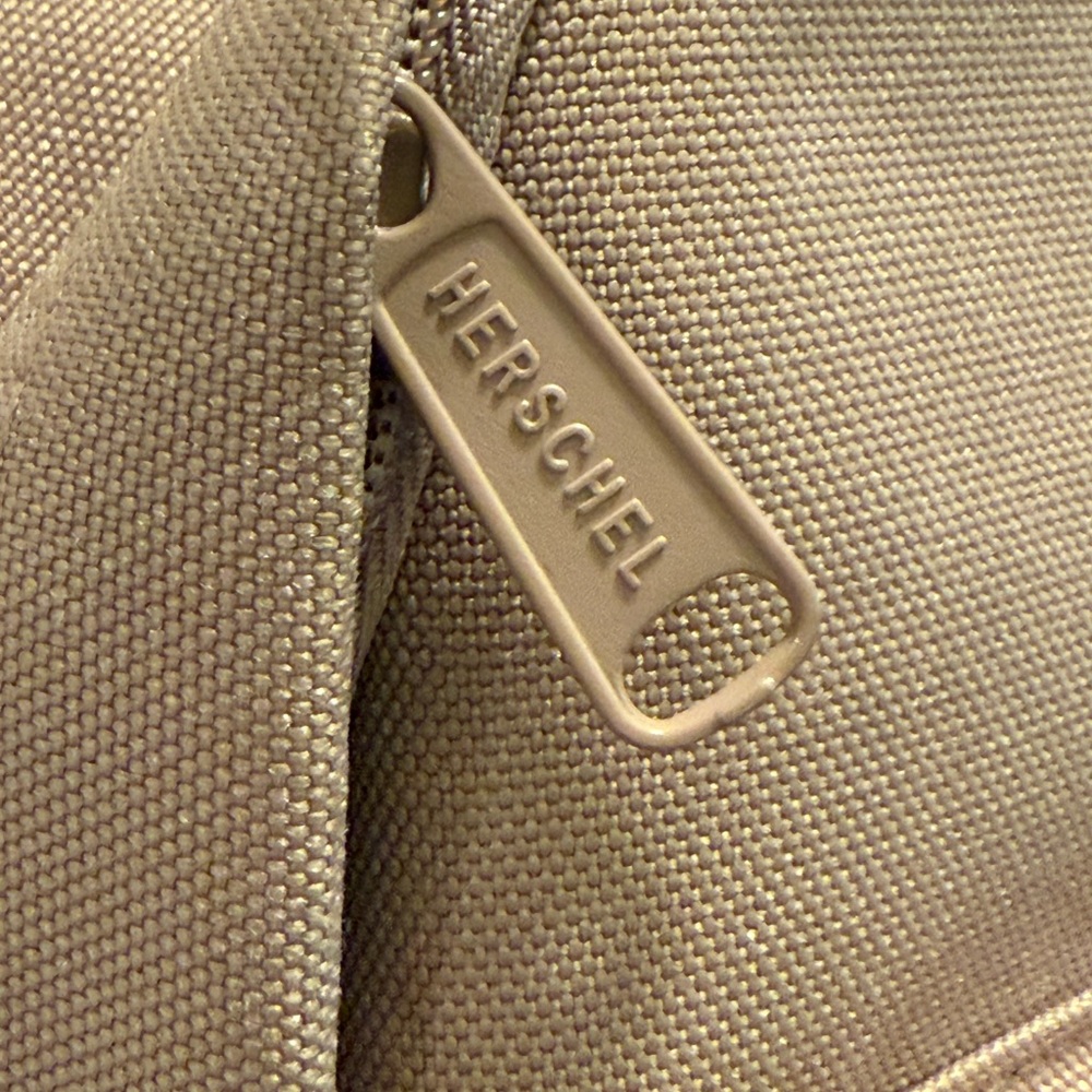Herschel Supply Co Backpack Mid Volume Adult or Kids Pink Rose Adjustable Straps - Picture 6 of 9
